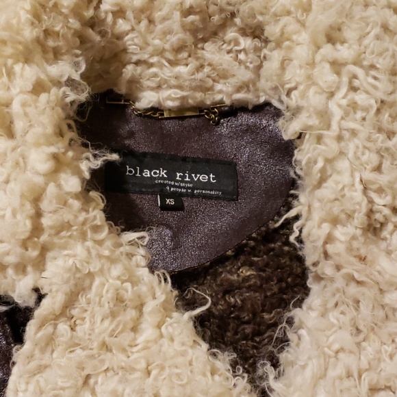 Faux Suede/Polyester/Acrylic - Picture 2 of 4